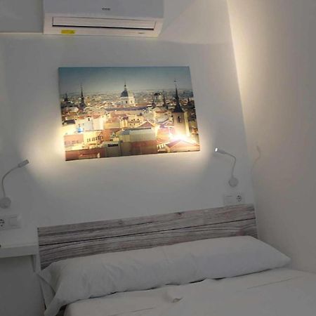 Hostal Royal Begona Madrid Exterior photo