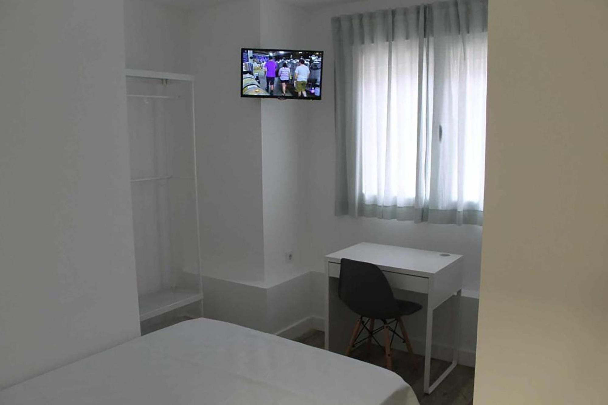 Hostal Royal Begona Madrid Exterior photo