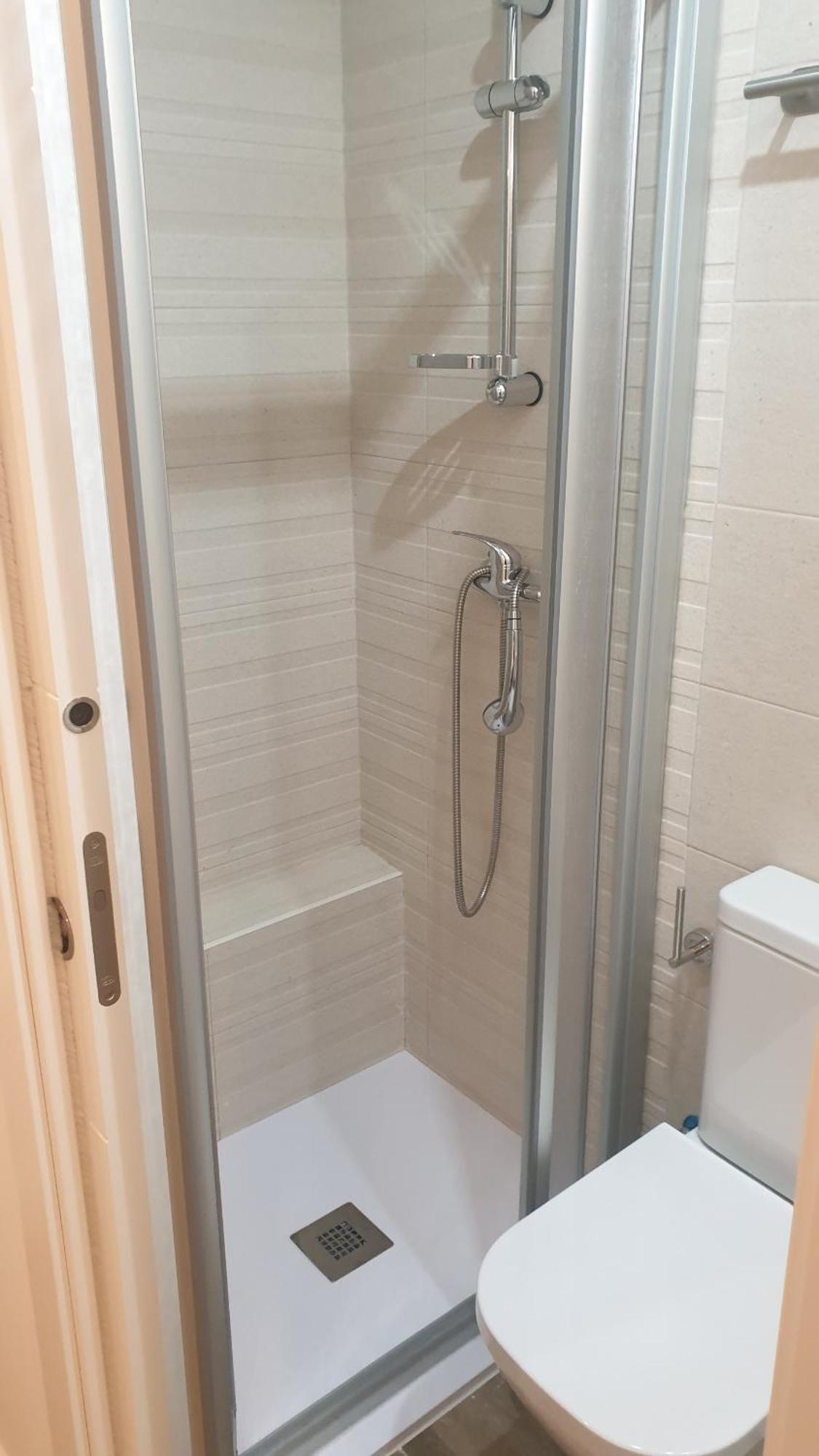 Hostal Royal Begona Madrid Exterior photo